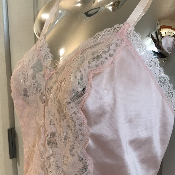 Vintage Vanity Fair Lace Camisole - Size:34 - Picture 2 of 6